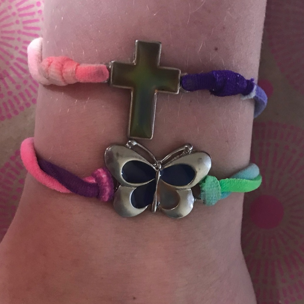 Bracelets - Picture 4 of 8